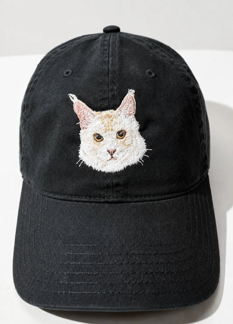 Custom Pet Portrait Embroidered Baseball Cap from Photo 情境圖