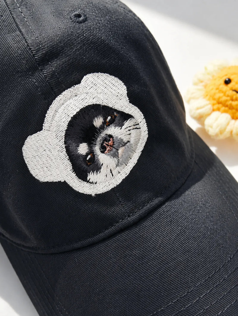 Custom Pet Portrait Embroidered Baseball Cap from Photo 情境圖